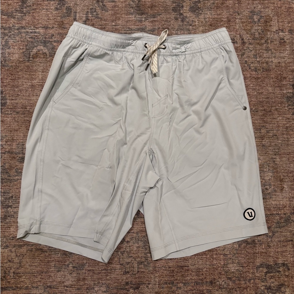 Vuori Kore Short Lined 9”